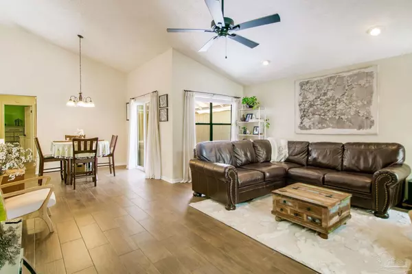 Pensacola, FL 32504,3502 Parkwood Ln