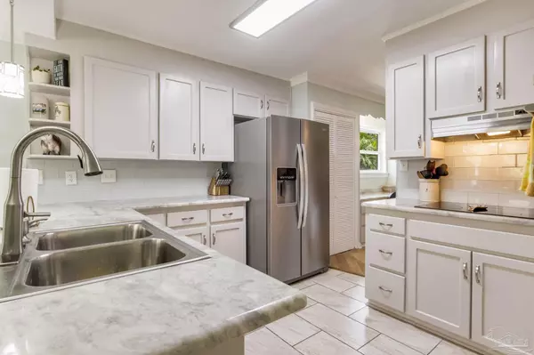Pensacola, FL 32504,5440 Flax Rd