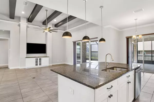 Pensacola, FL 32526,5936 Huntington Creek Blvd