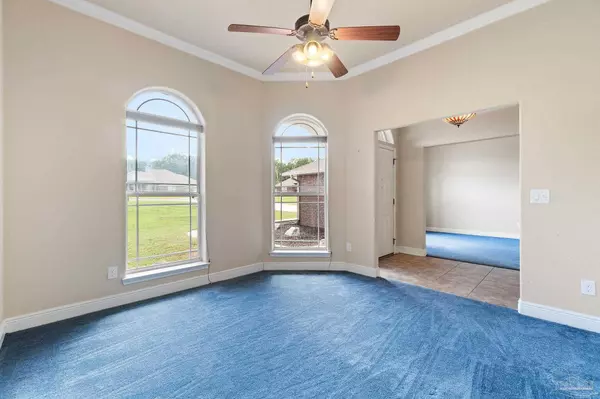 Pensacola, FL 32526,9944 Eleral Dr