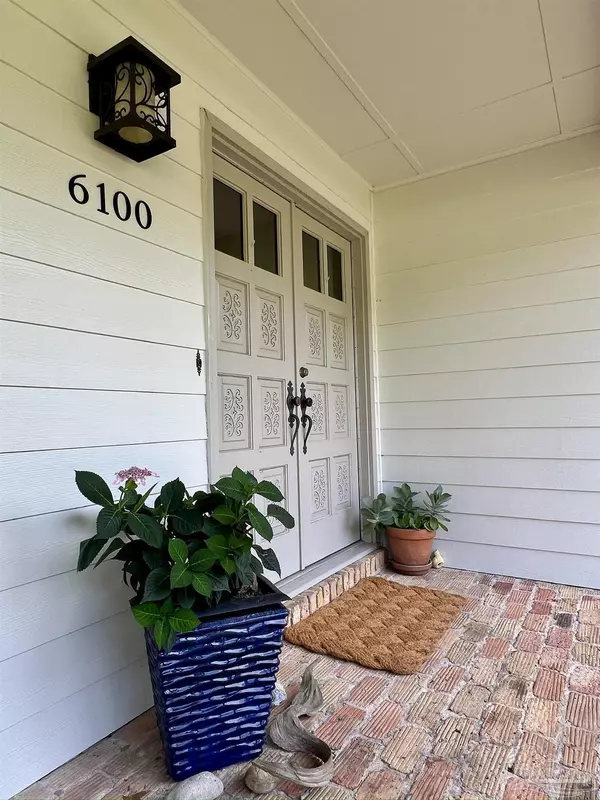 Pensacola, FL 32504,6100 Drexel Rd