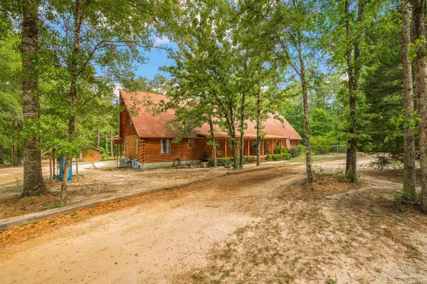 Molino, FL 32577,5465 Pilgrim Trl W