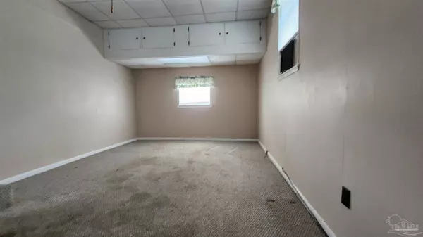 Pensacola, FL 32504,1810 Toni St