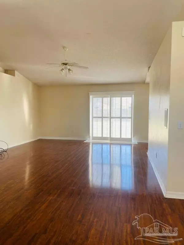Pensacola, FL 32501,801 Binnacle Pl