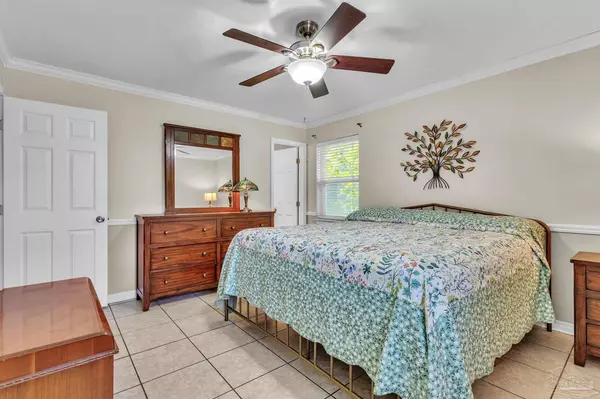 Pensacola, FL 32506,517 Chanterelle Dr