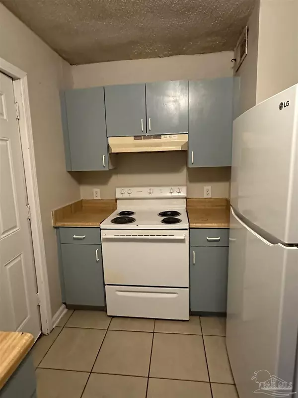 Pensacola, FL 32505,121 W Garfield