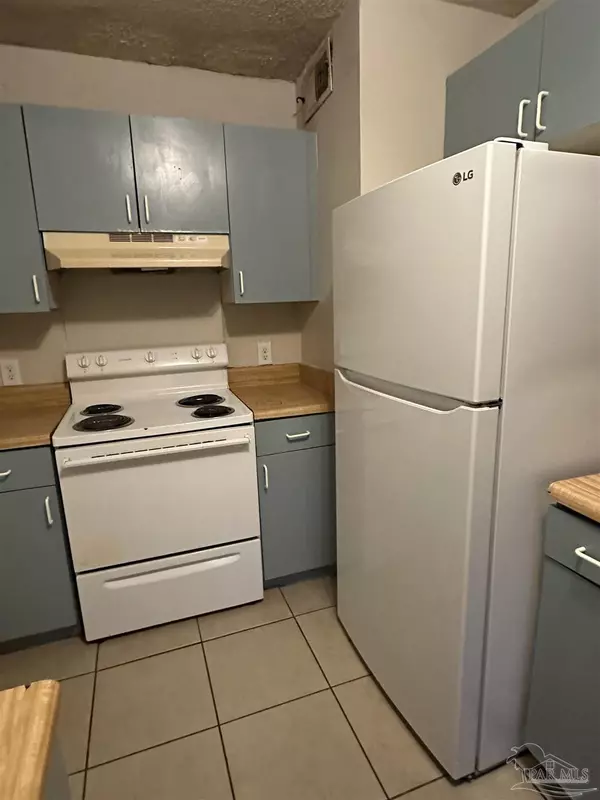 Pensacola, FL 32505,121 W Garfield