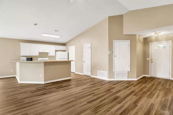 Pensacola, FL 32514,516 Desert Oak Dr
