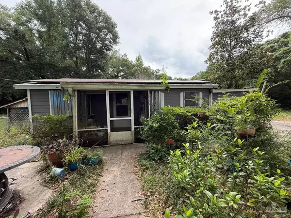 6793 Gulley Ln, Pensacola, FL 32505