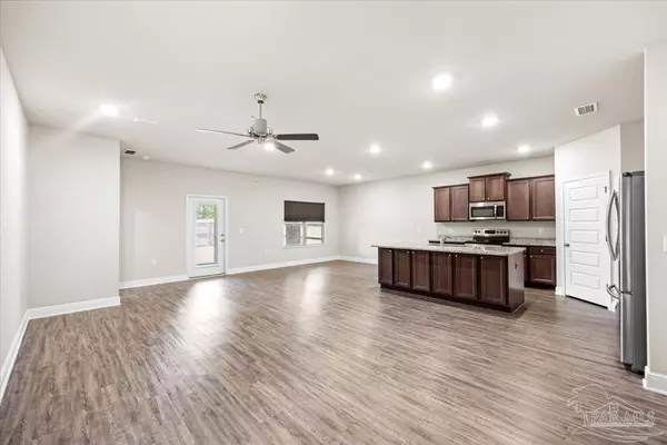 Pace, FL 32571,3698 Hawks Landing Cir