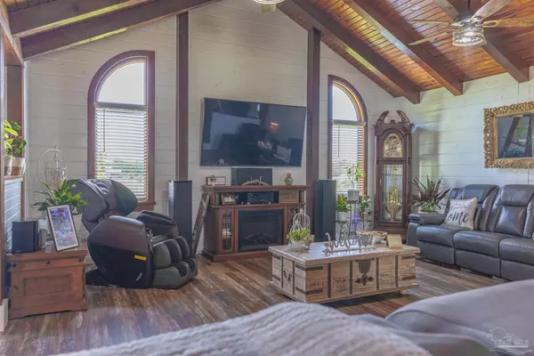 Molino, FL 32577,5340 Chestnut Rd