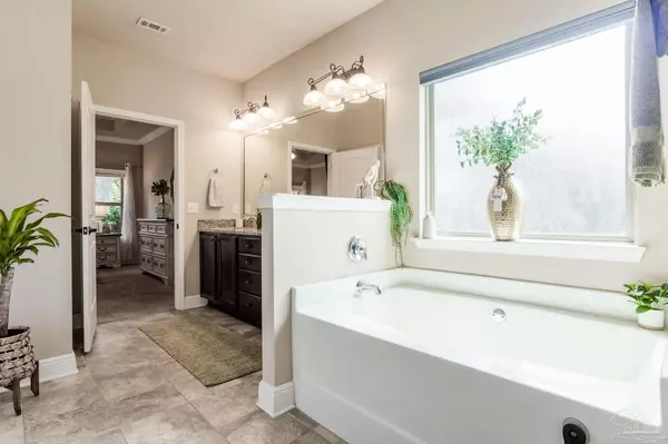 Milton, FL 32570,5521 Huntingdon St