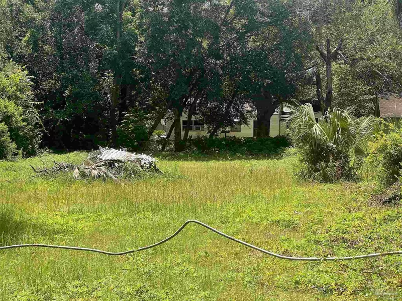 3707 W Lee St, Pensacola, FL 32505
