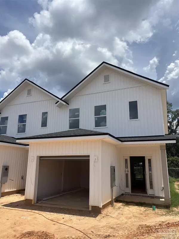 8110 Carl Dean St, Pensacola, FL 32514
