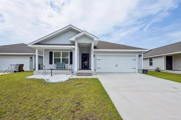 5260 Peach Dr, Pace, FL 32571
