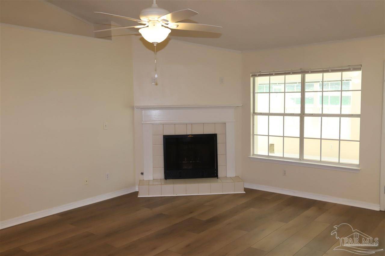 Pensacola, FL 32506,276 S 61st Ave