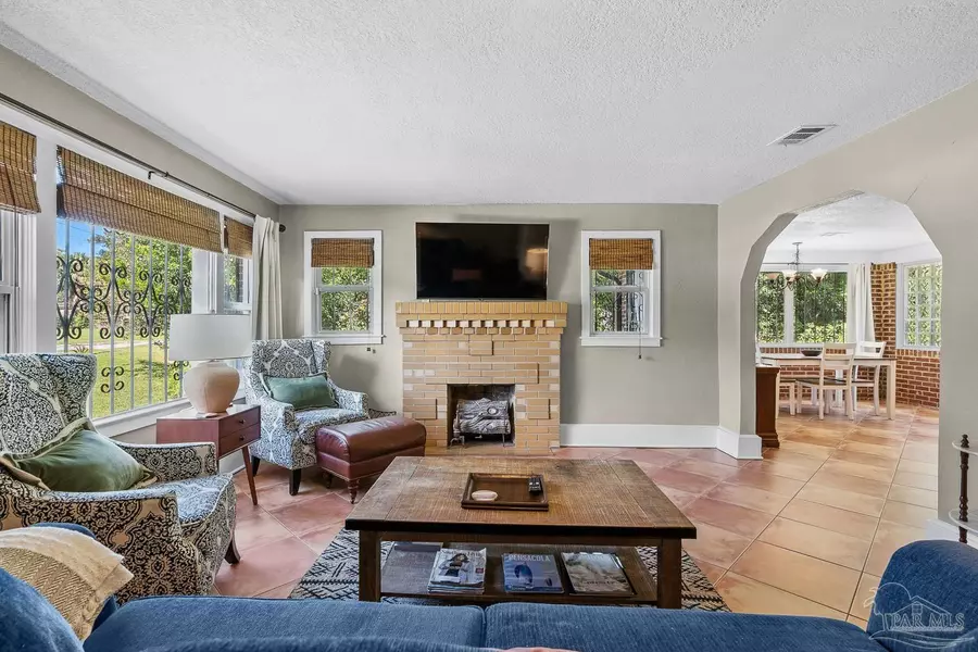 1000 W Lee St, Pensacola, FL 32501