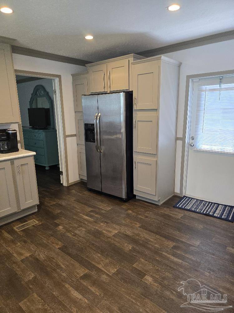 Pensacola, FL 32507,5305 Kee Memorial Dr