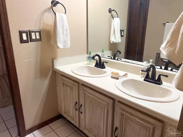Pensacola, FL 32503,2240 Fleance Dr
