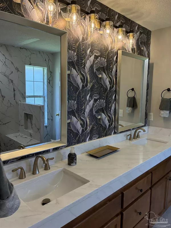 Gulf Breeze, FL 32563,3755 Mcnemar Ct