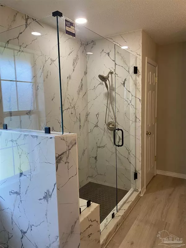 Gulf Breeze, FL 32563,3755 Mcnemar Ct