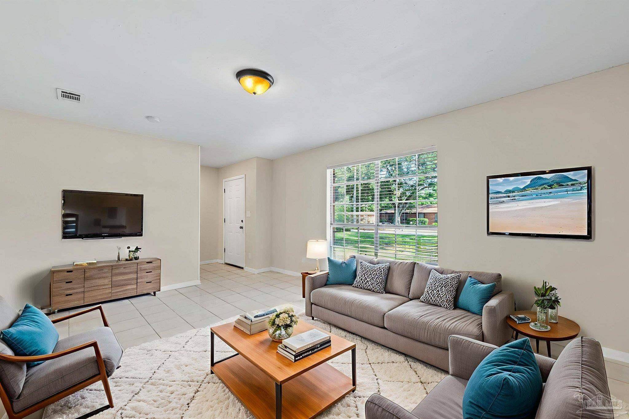 Pensacola, FL 32505,1221 Albuquerque Cir