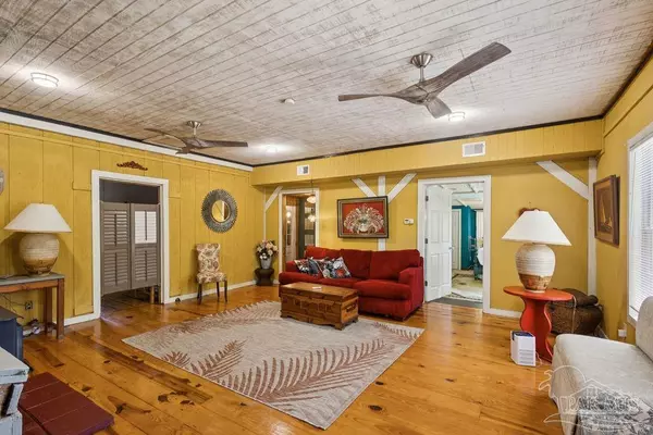 Jay, FL 32565,4156 James Jernigan Rd