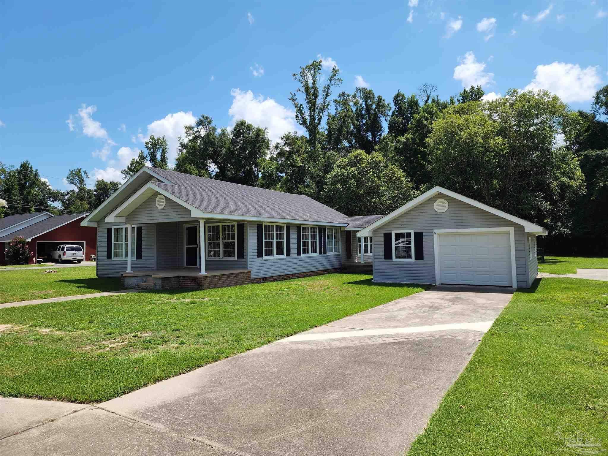 East Brewton, AL 36426,1007 Andrew Jackson St