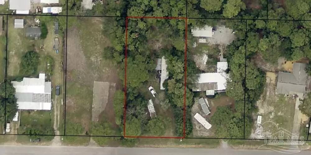 8392 Tavira St, Navarre, FL 32566