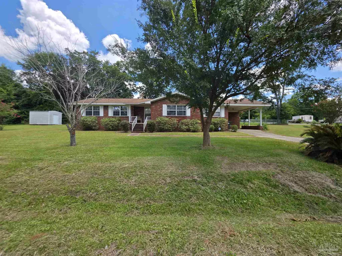 Cantonment, FL 32533,402 E Park Ln