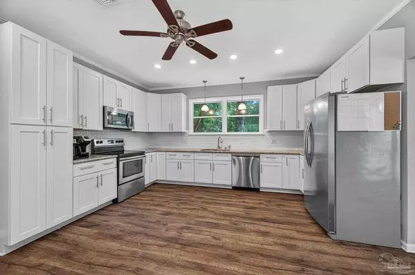 Cantonment, FL 32533,921 Lisa Hill Dr