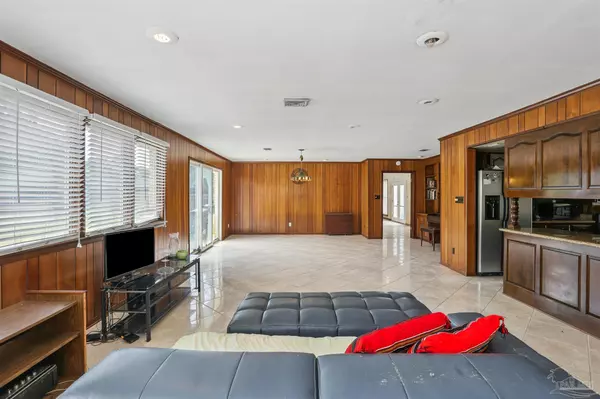 Pensacola, FL 32507,6 Pueblo Dr