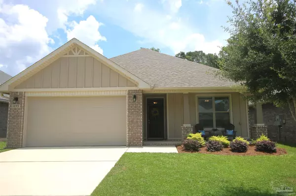 3895 Shady Grove Dr, Pace, FL 32571