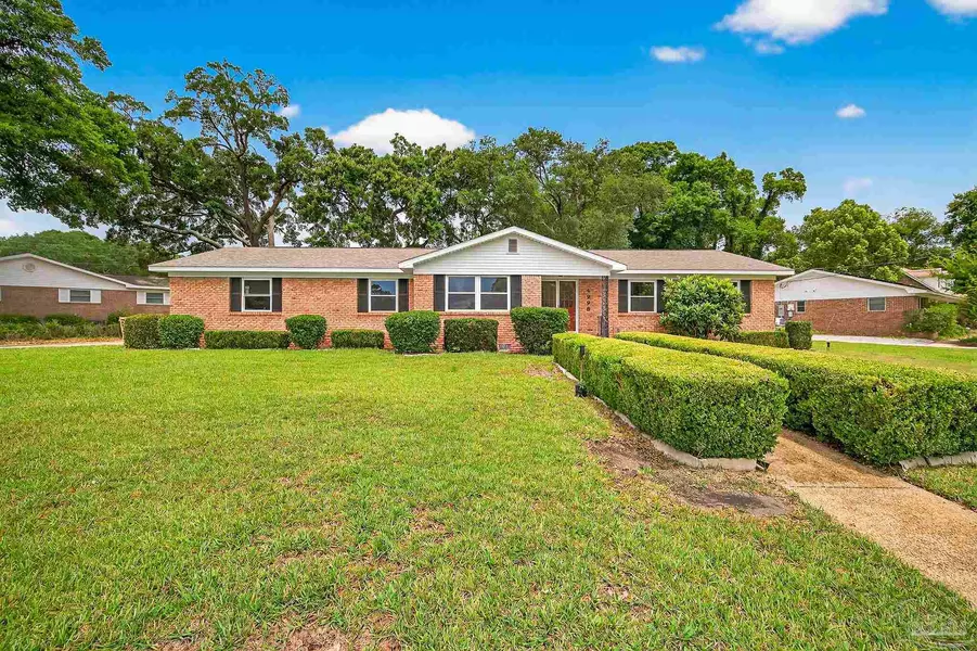 4998 Prieto Dr, Pensacola, FL 32506