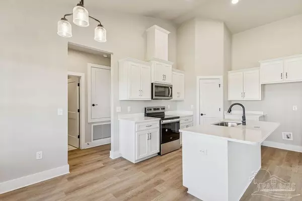 Pace, FL 32571,9311 Salter Rd