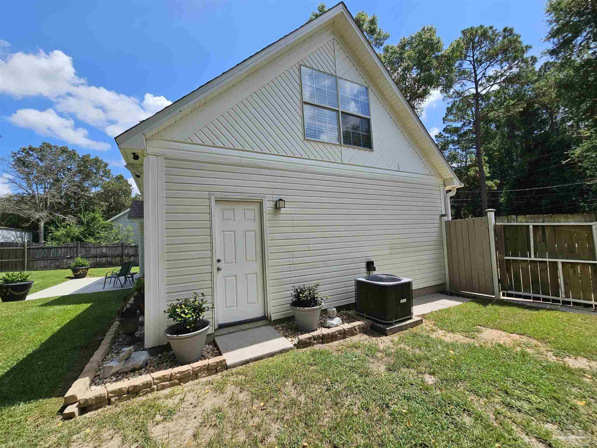 Pensacola, FL 32526,7165 Eight Mile Creek Rd