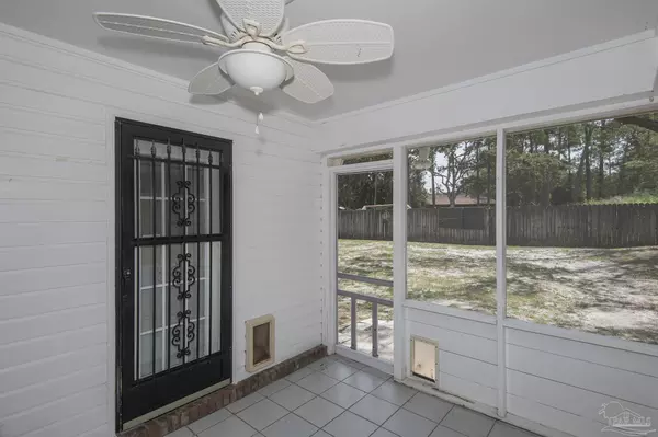 Pensacola, FL 32507,7685 Old Hickory Dr