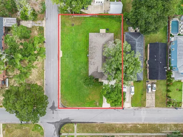 Pensacola, FL 32503,1402 E Fisher St
