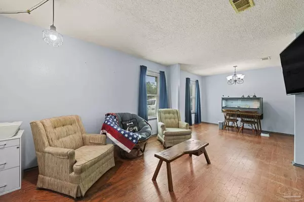 Pensacola, FL 32526,3104 Fayal Dr