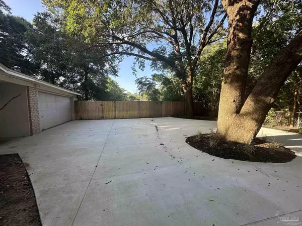 Pensacola, FL 32504,3202 Swan Ln