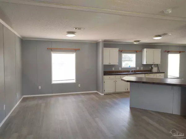 Milton, FL 32583,9434 Cornfield Way