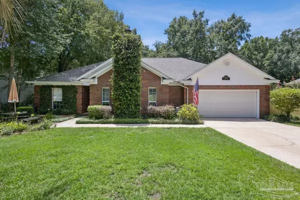 5201 Rowe Trl, Pace, FL 32571