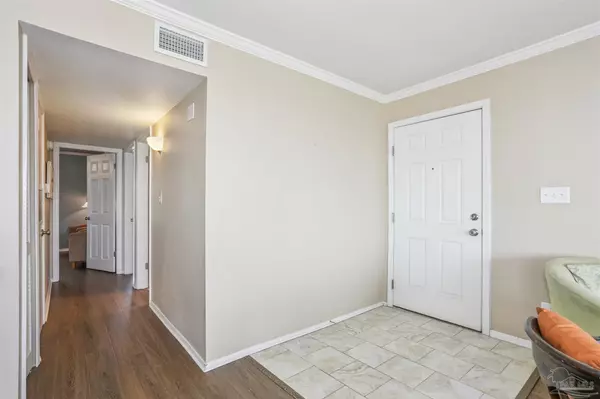 Gulf Breeze, FL 32561,200 Pensacola Beach Rd