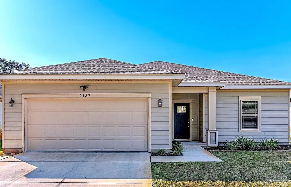 2137 Janet St, Navarre, FL 32566