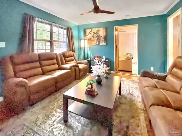 Pensacola, FL 32503,2995 Newton Dr
