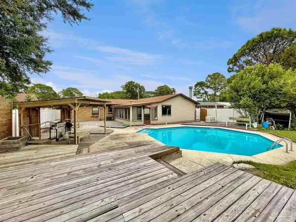 Pensacola, FL 32503,2995 Newton Dr