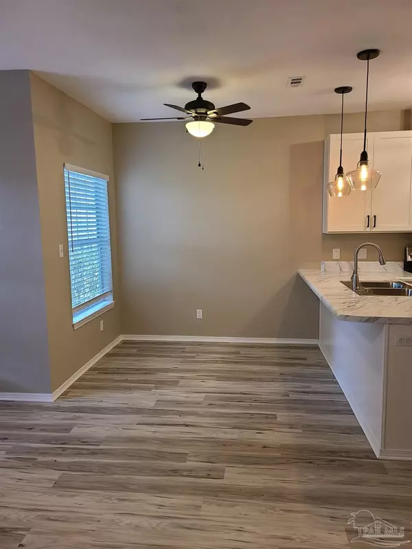 Pensacola, FL 32504,501 E Burgess Rd