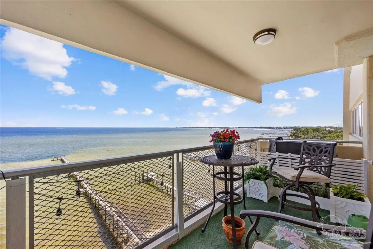 Pensacola, FL 32507,825 Bayshore