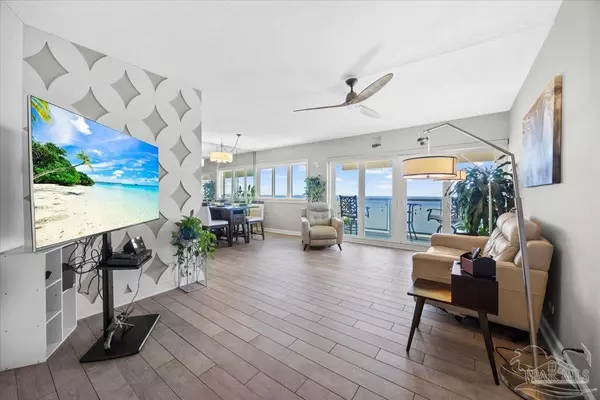 Pensacola, FL 32507,825 Bayshore