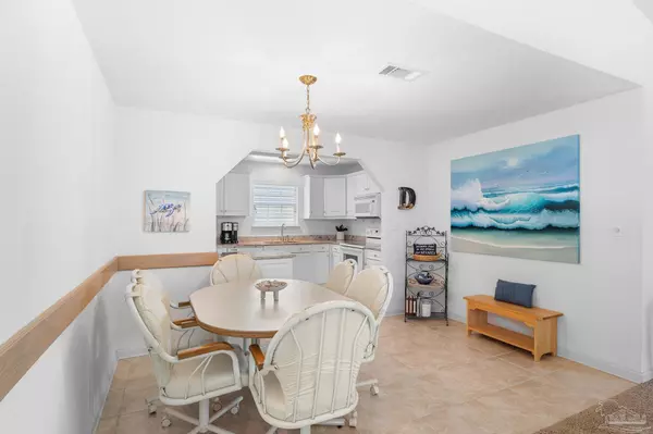 Gulf Breeze, FL 32563,1102 Lionsgate Ln